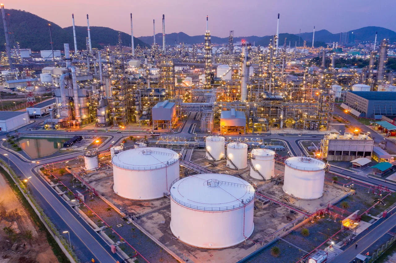 Oil & Gas — Pillar Section Image